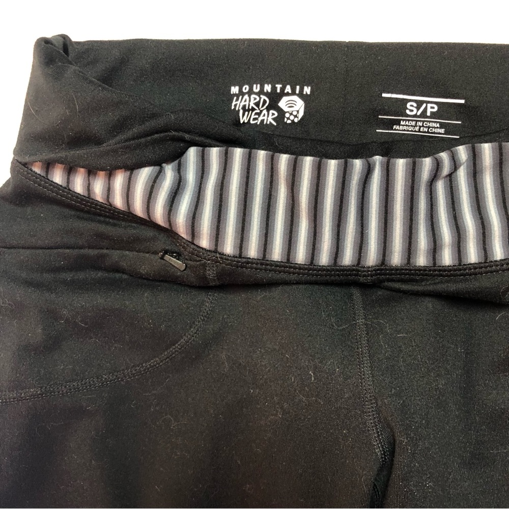 Mountain Hardware black leisure athletic leggings size small